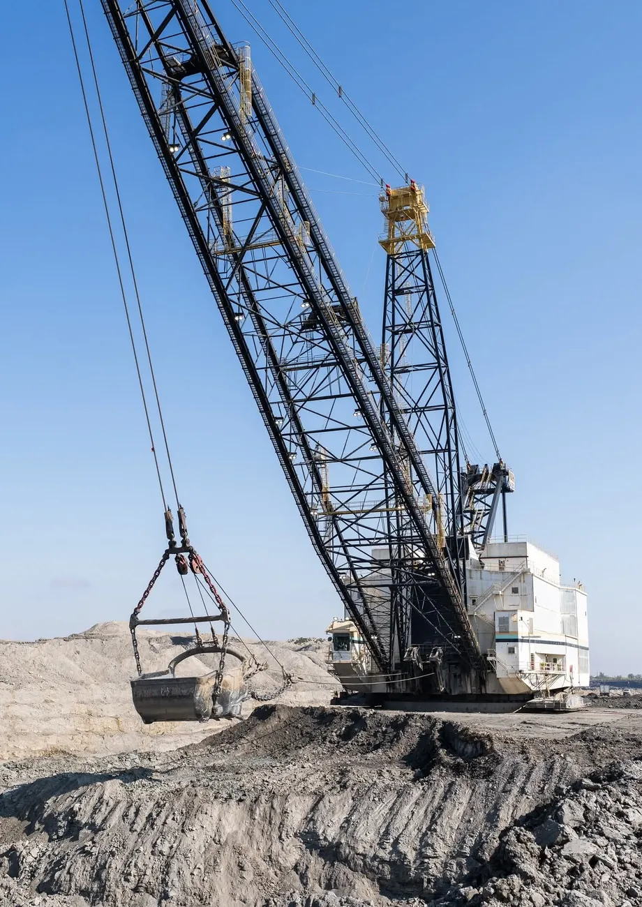 Dragline excavator in an open-pit mine